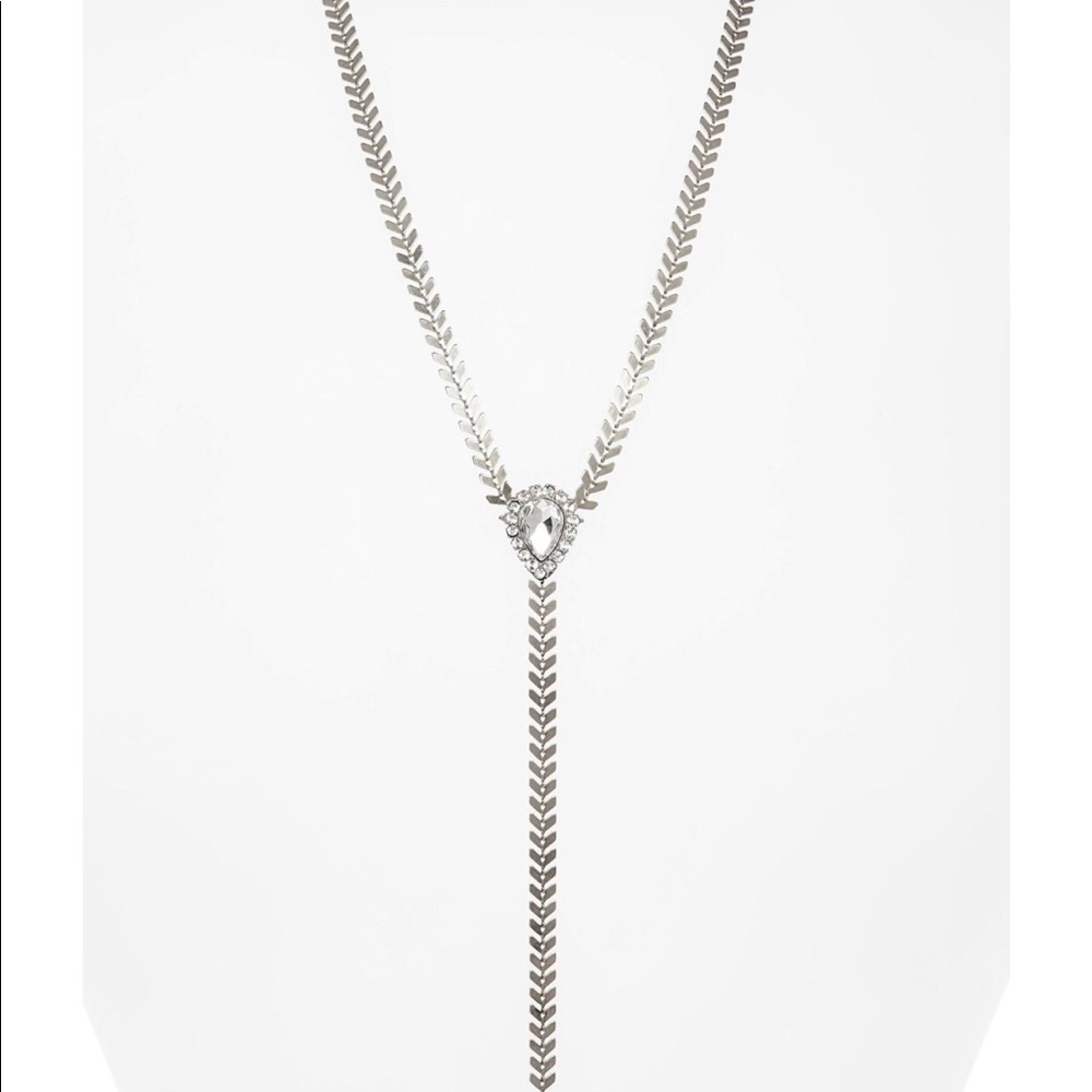 Host Pick💕NEW Arrival Loren Hope Finely Necklace